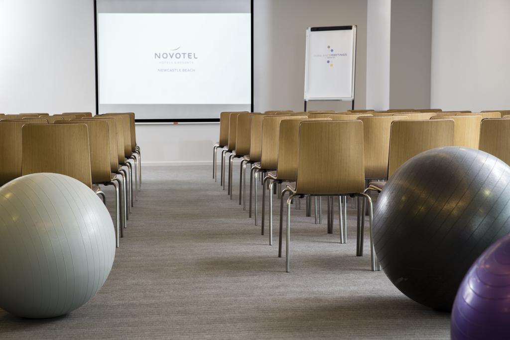 Novotel Newcastle Beach Exterior photo